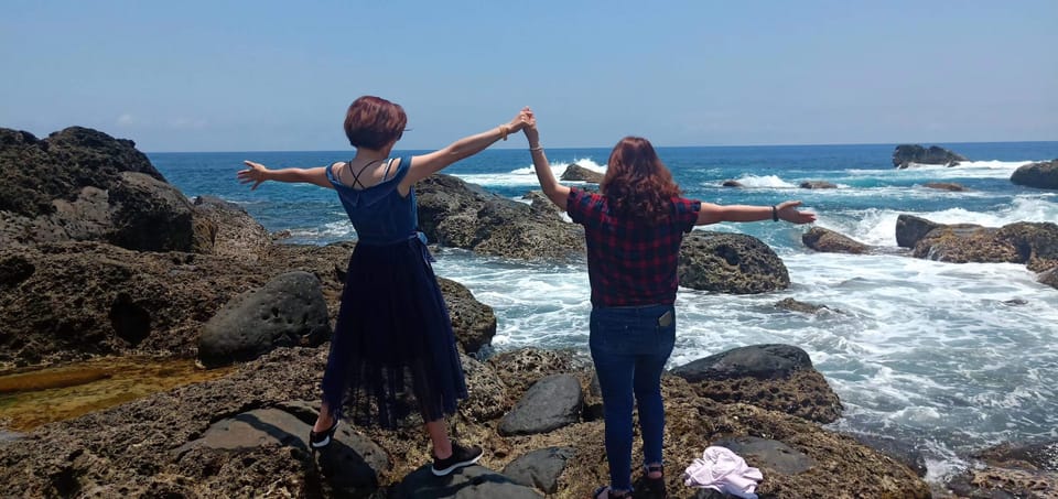 【报道】被两地「驱逐」的人